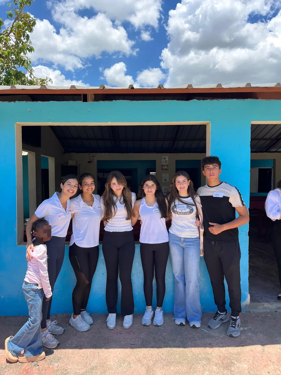 Equipo de voluntarias de la actividad con MCS Mindful Community School